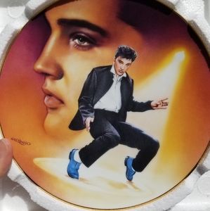 Elvis collector plate, numbered.